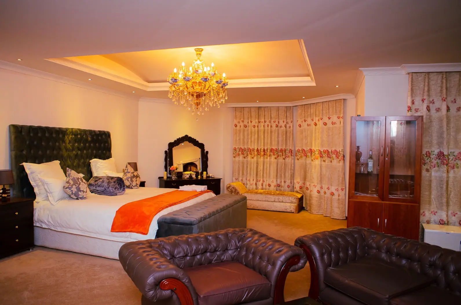 Presidential Room 6